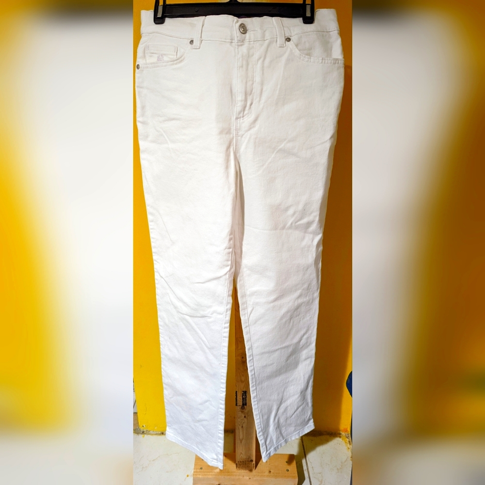 Gloria Vanderbilt "Amanda" designer denim size 8 BNWT